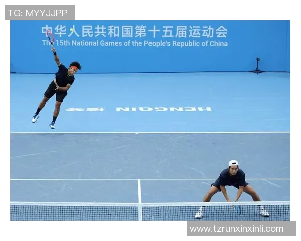 广州网球队在邀请赛中的默契配合与战术执行分析